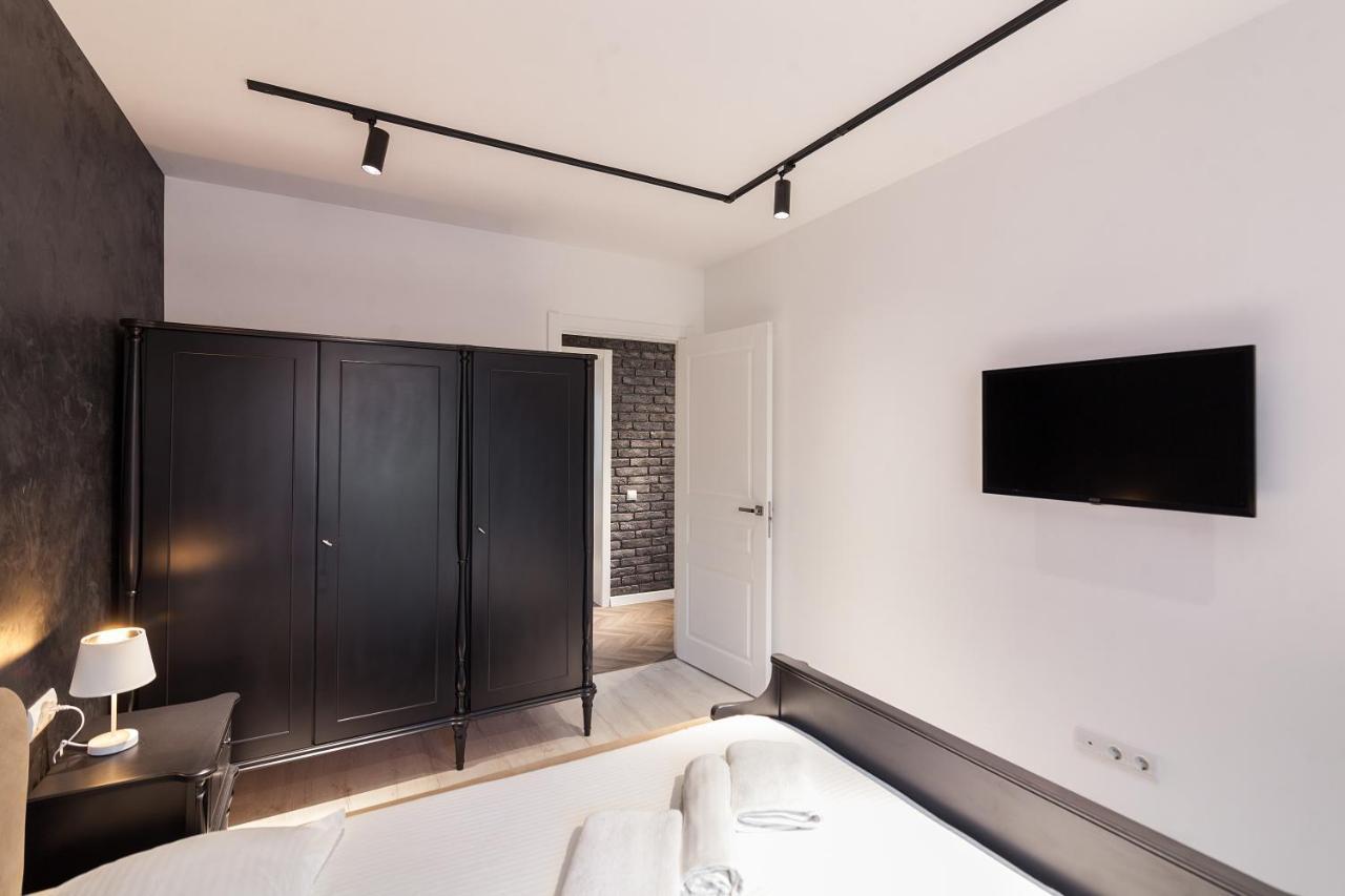 Leogrand Apartments On Svobody Avenue 6-8 利沃夫 外观 照片